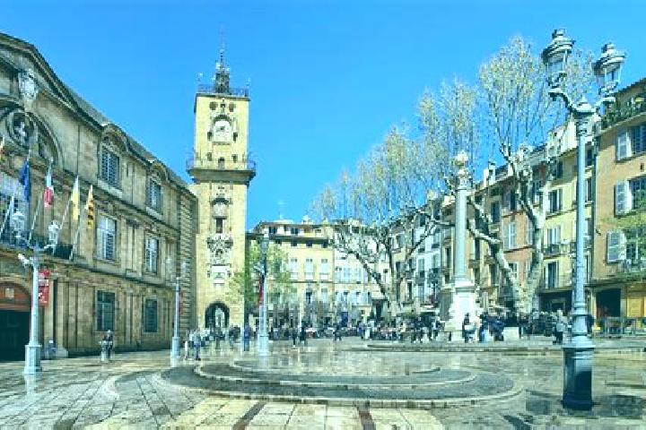 Luna, 21 — Escort in Aix-en-Pevele, France