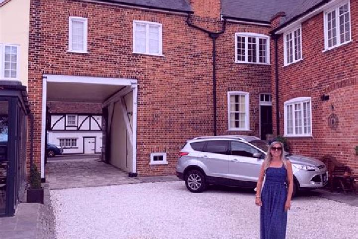 Luna, 21 — Escort in Horndon on the Hill, United Kingdom