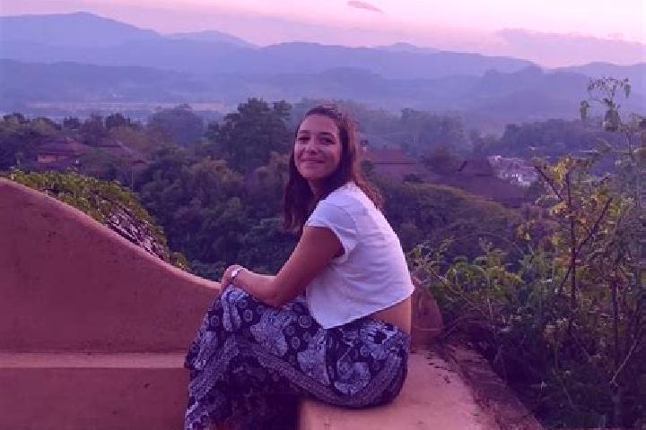 Luna, 21 — Escort in Mollakendi, Turkey