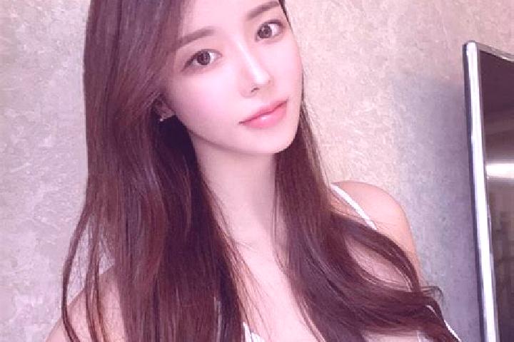 Luna, 21 — Escort in Shuitianzhuang, China