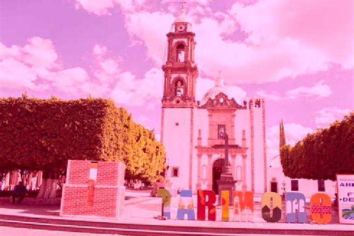 Luna, 21 — Escort in Tarimoro, Mexico