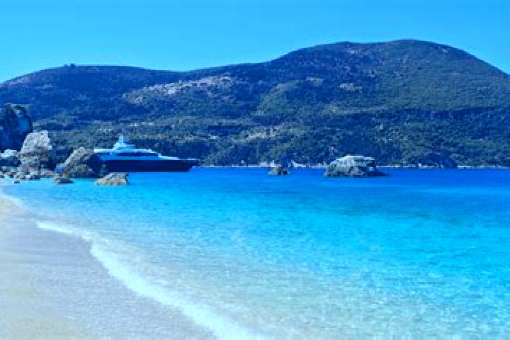 Luna, 21 — Escort in Tavros, Greece
