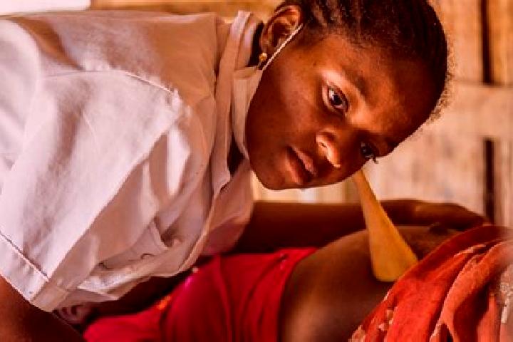Luna, 21 — Escort in Vohipeno, Madagascar
