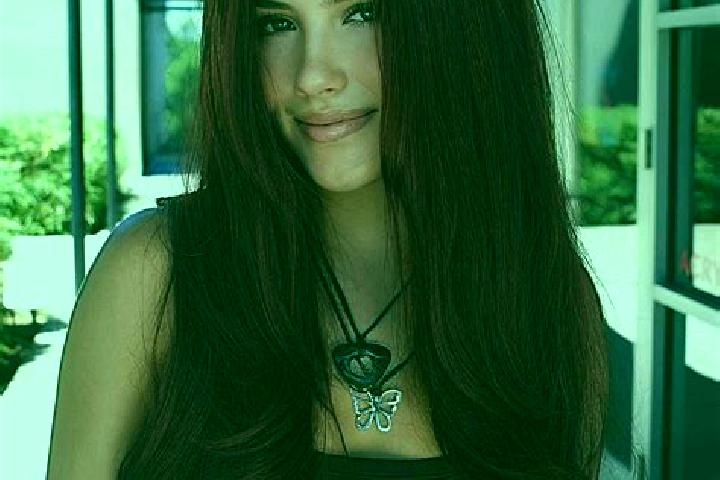 Luna, 22, a auburn brown-eyed mediterranean companion based in Flims. Offering Deep French Kissing, Domination, Couples, 69. Available for incall and outcall...