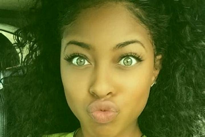 Luna, 22, a black green-eyed ebony companion based in Four Lanes. Offering Deep French Kissing, Dinner Date, Massage. Available for incall and outcall, day a...