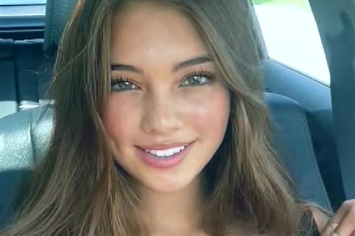 Luna, 22, a brunette grey-eyed european companion based in El Wak. Offering Massage, Erotic Massage, Party Girl, Girlfriend Experience. Available for incall ...