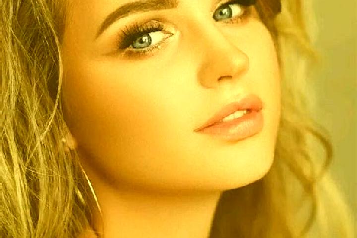 Luna, 22, a dark blonde blue-eyed caucasian companion based in Badoc. Offering A-Level, Erotic Massage, Tantra. Available for incall and outcall, day and eve...