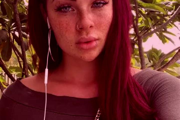 Luna, 22, a red dark-eyed latina companion based in Rincones de la Pradera. Offering Duos, Tantra. Available for incall and outcall, overnight bookings avail...