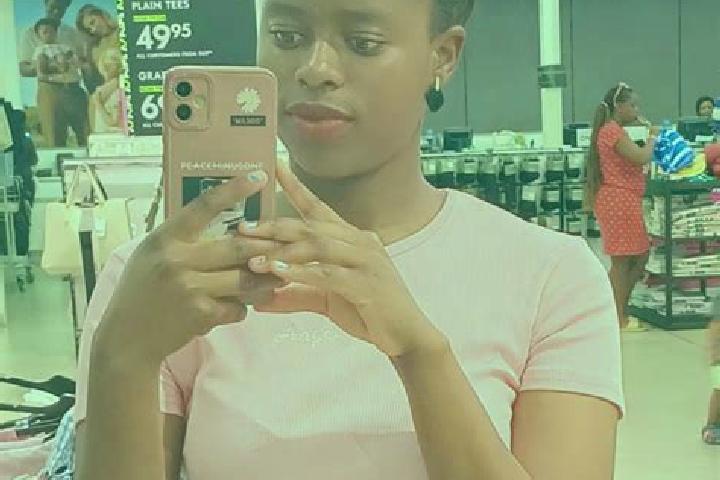 Luna, 22 — Escort in Odzi, Zimbabwe
