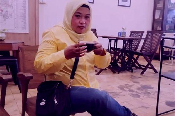 Luna, 22 — Escort in Pakisaji, Indonesia