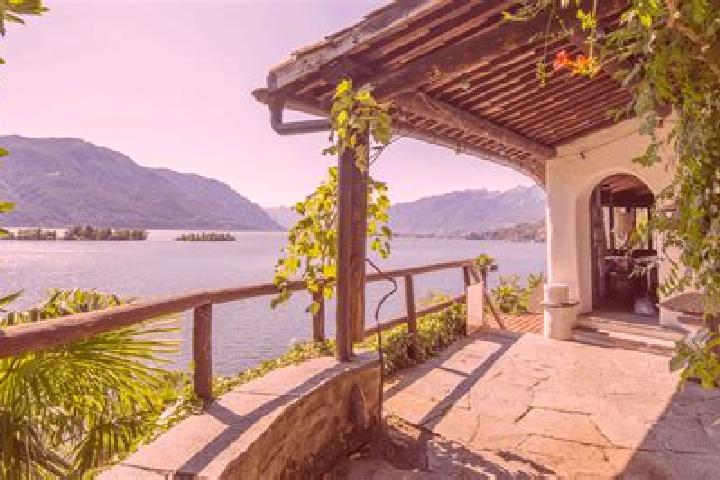 Luna, 22 — Escort in Ronco sopra Ascona, Switzerland