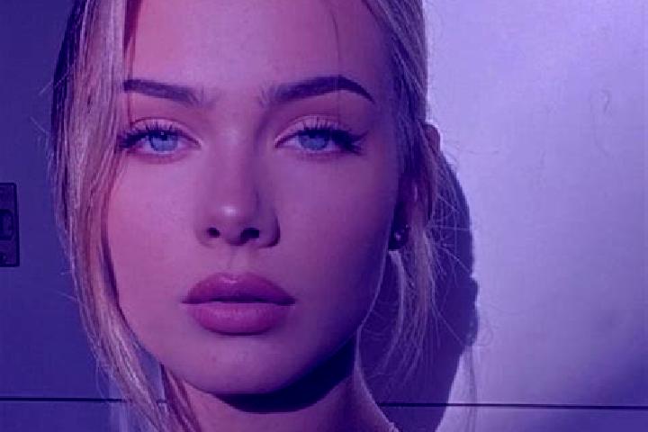 Luna, 23, a blonde brown-eyed european companion based in Rhodhiss. Offering Travel Companion, Duos, Party Girl. Available for incall and outcall, day and ev...