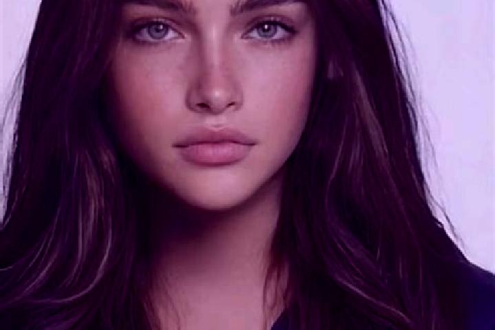 Luna, 23, a brunette blue-eyed caucasian companion based in Zuerich (Kreis 5) / Escher-Wyss. Offering CIM, Travel Companion, Massage, Striptease, Overnight. ...