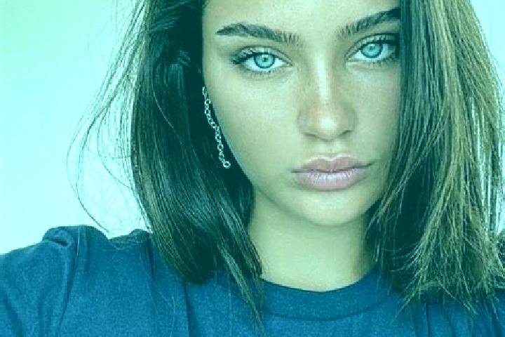 Luna, 23, a brunette dark-eyed asian companion based in Codogne. Offering Travel Companion, Dinner Date, CIM, A-Level, Party Girl. Available for incall and o...