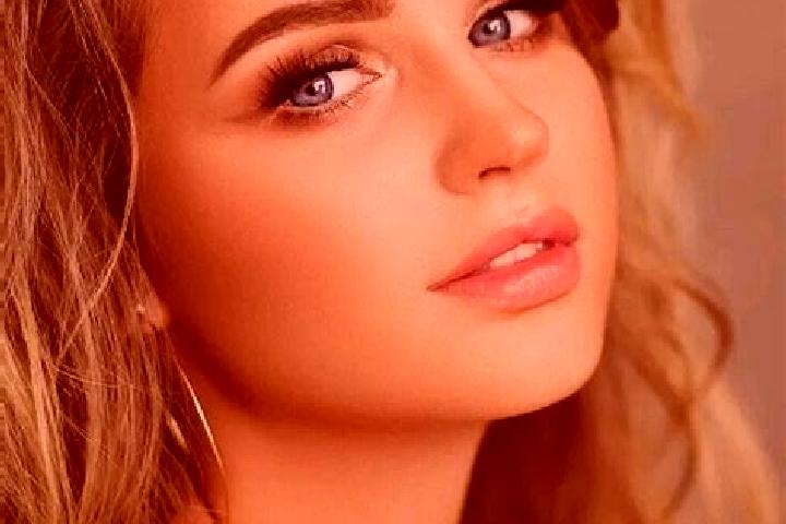 Luna, 23, a dark blonde blue-eyed mediterranean companion based in La Verpilliere. Offering Travel Companion, Prostate Massage, Girlfriend Experience, Massag...