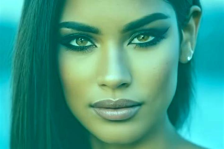 Luna, 23, a red grey-eyed latina companion based in Bisacquino. Offering CIM, Tantra, Girlfriend Experience, Dinner Date, Domination. Available for incall an...
