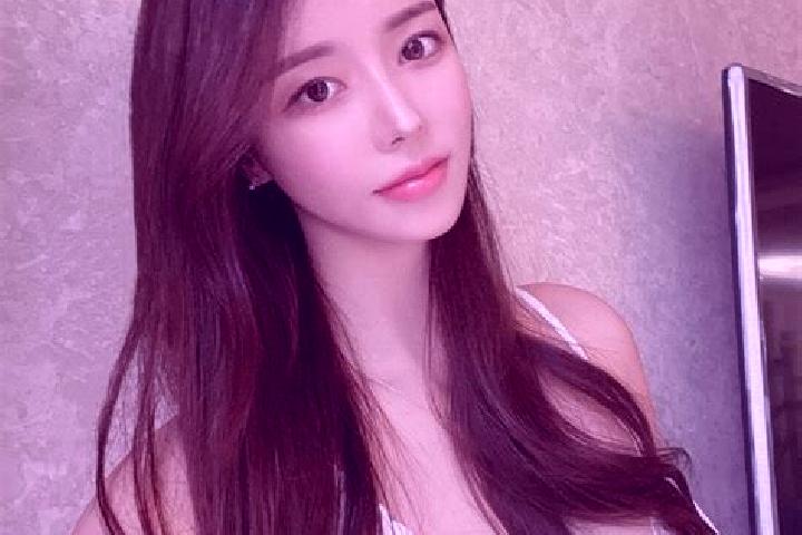 Luna, 23 — Escort in Aqqik, China