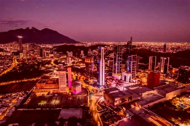 Luna, 23 — Escort in Lomas de Monterrey, Mexico