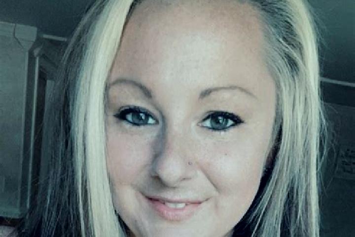 Luna, 23 — Escort in Newville, United States