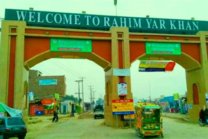 Luna, 23 — Escort in Rahim Yar Khan, Pakistan