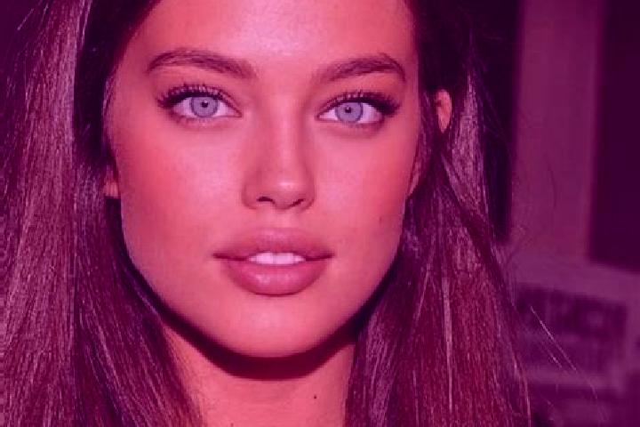 Luna, 24, a chestnut grey-eyed mediterranean companion based in Al Yasiniyah. Offering Travel Companion, Girlfriend Experience, Deep French Kissing, A-Level....