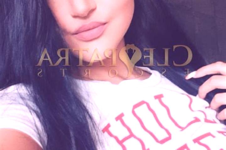 Luna, 24, a red dark-eyed indian companion based in Missao Velha. Offering Girlfriend Experience, Tantra, Domination, Dinner Date, OWO. Available for incall ...