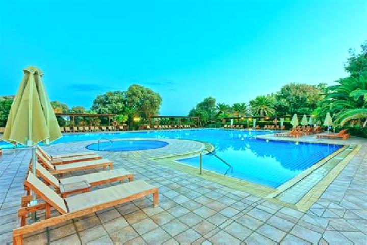 Luna, 24 — Escort in Apollonia, Greece