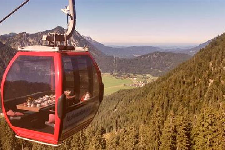 Luna, 24 — Escort in Bichlbach, Austria