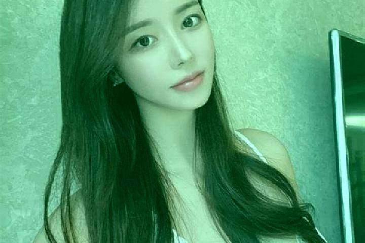 Luna, 24 — Escort in Jiuxijiang, China
