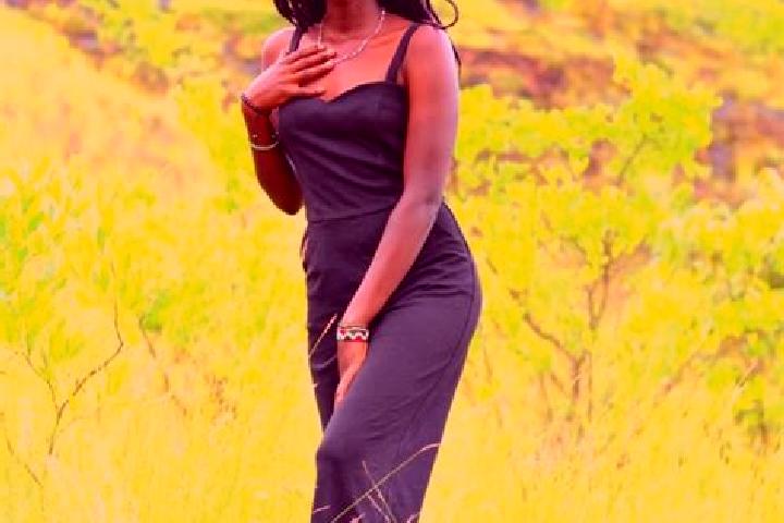 Luna, 24 — Escort in Kainuk, Kenya