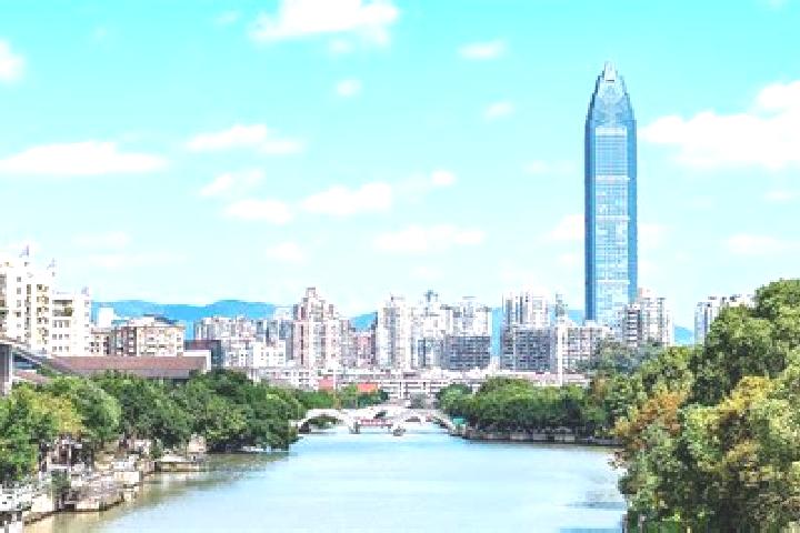 Luna, 24 — Escort in Longwan, China