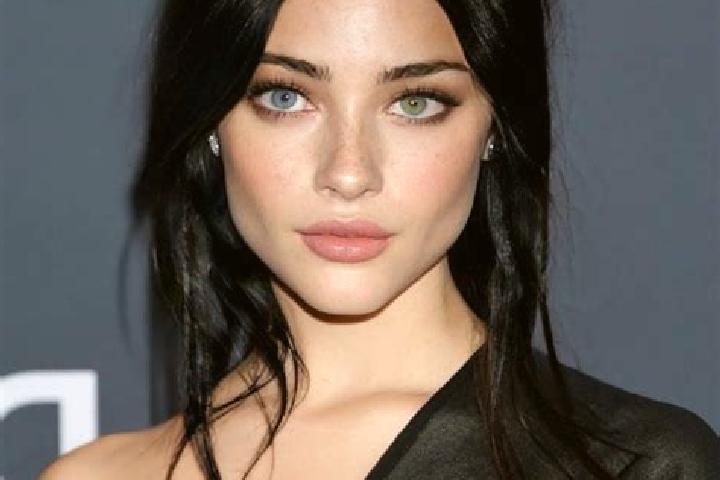 Luna, 25, a black blue-eyed latina companion based in Poncin. Offering A-Level, CIM, Duos. Available for incall and outcall, day and evening dates.