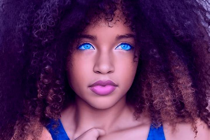 Luna, 25, a black blue-eyed mixed companion based in Ingoldmells. Offering Dinner Date, Striptease, Tantra, CIM. Available for incall and outcall, day and ev...