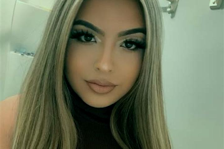 Luna, 25, a blonde brown-eyed latina companion based in Degermenoglu. Offering Tantra, GFE, A-Level. Available for incall and outcall, day and evening dates.