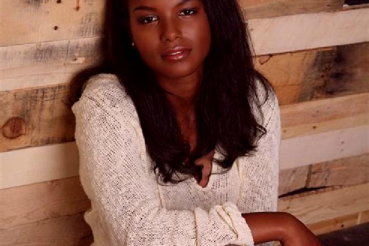 Luna, 25, a blonde dark-eyed ebony companion based in Puerto Bello. Offering A-Level, BDSM, Party Girl. Available for incall and outcall, overnight bookings ...
