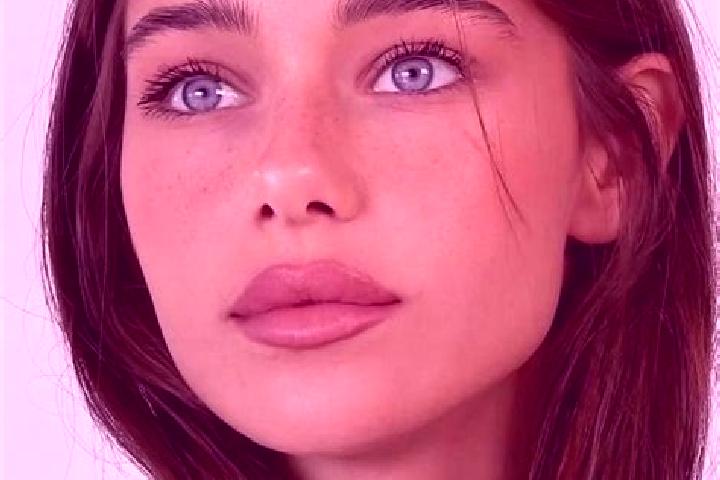 Luna, 25, a brunette brown-eyed mediterranean companion based in Dataganj. Offering Couples, Dinner Date, 69, Massage. Available for incall and outcall, day ...