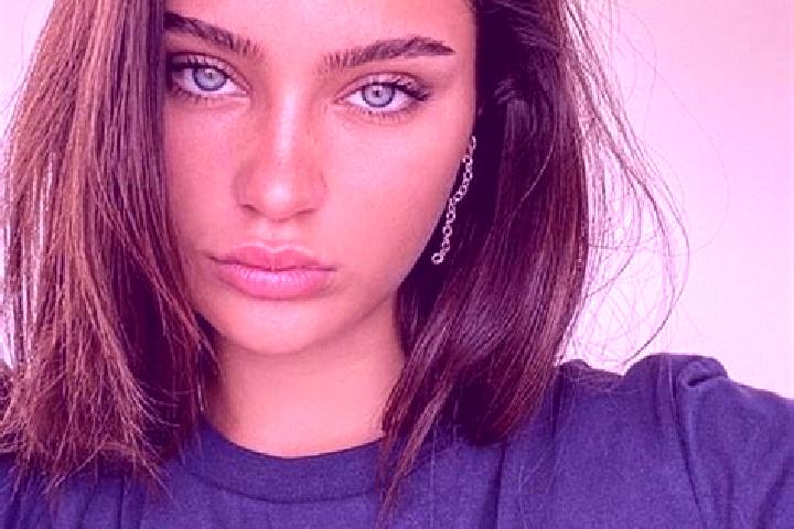 Luna, 25, a brunette dark-eyed ebony companion based in Soblinec. Offering BDSM, Travel Companion, Duos, Tantra, GFE. Available for incall and outcall, overn...