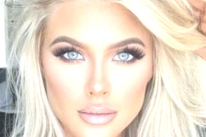 Luna, 25, a platinum blonde blue-eyed middle eastern companion based in Corriente 1ra. Seccion. Offering CIM, Massage, Travel Companion. Available for incall...