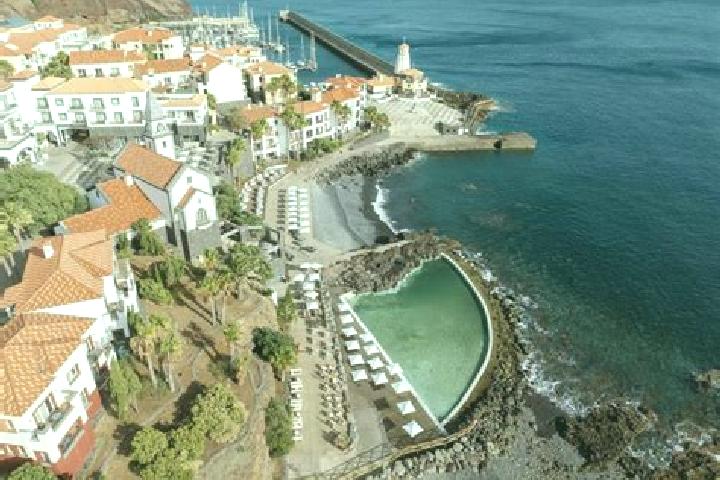 Luna, 25 — Escort in Canical, Portugal