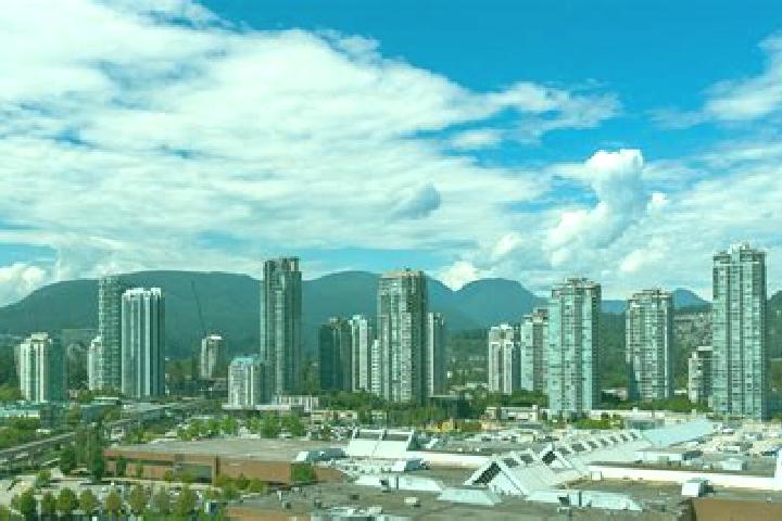 Luna, 25 — Escort in Coquitlam Town Centre, Canada