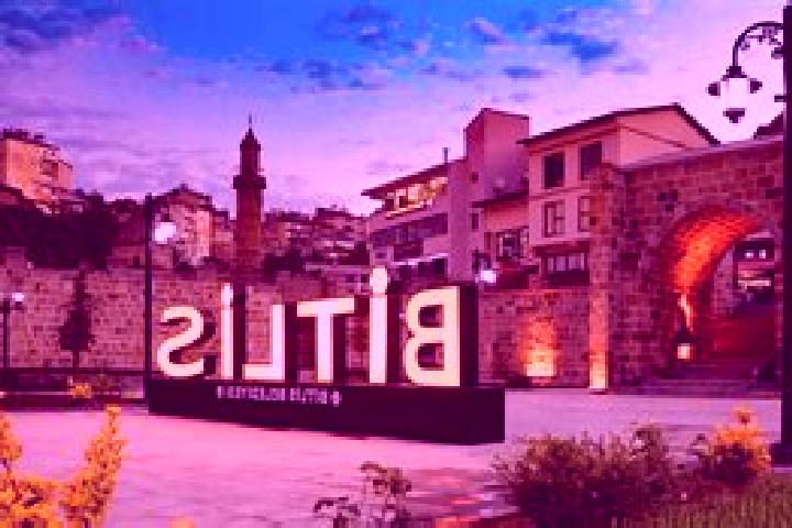 Luna, 25 — Escort in Goezeli, Turkey