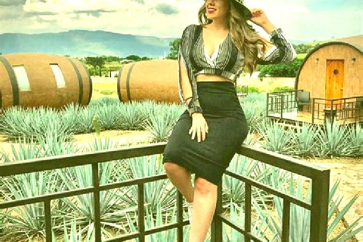 Luna, 25 — Escort in Las Lajas Primera Seccion, Mexico