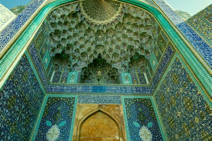 Luna, 25 — Escort in Mahal-e Jadid-e Zanjiran, Iran