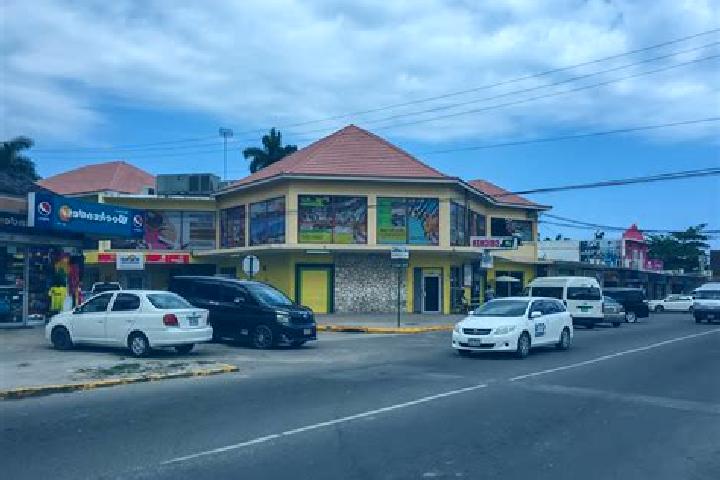 Luna, 25 — Escort in Malvern, Jamaica