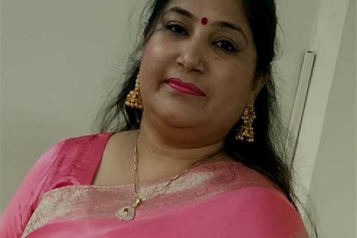 Luna, 25 — Escort in Nakodar, India