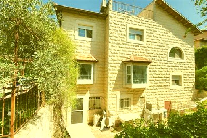 Luna, 25 — Escort in Talme El azar, Israel