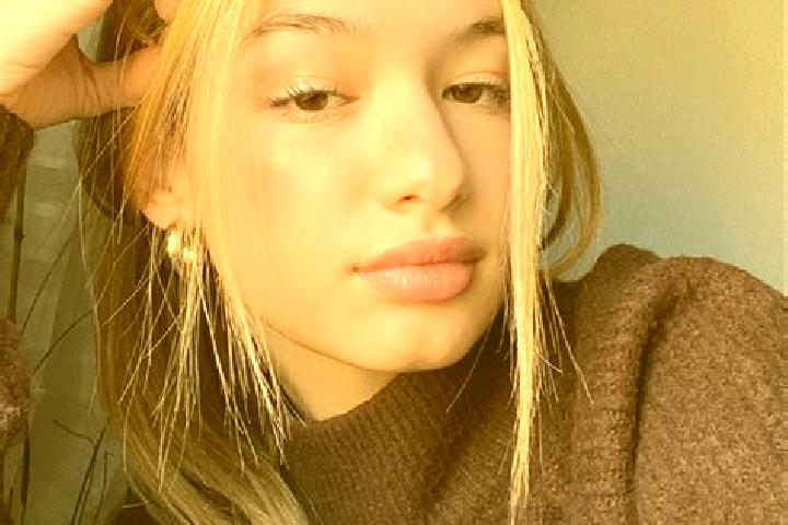 Luna, 26, a blonde brown-eyed ebony companion based in Volta Grande. Offering Tantra, 69. Available for incall and outcall, overnight bookings available.