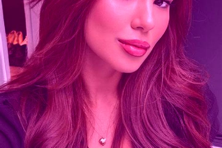 Luna, 26, a chestnut dark-eyed latina companion based in Selenice. Offering Couples, GFE, Girlfriend Experience. Available for incall and outcall, overnight ...