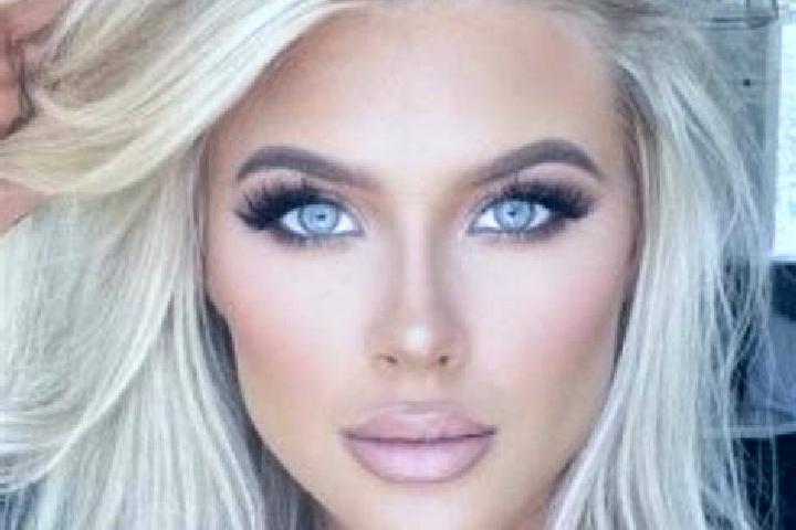 Luna, 26, a platinum blonde amber-eyed latina companion based in Wieczfnia Koscielna. Offering BDSM, Overnight, Erotic Massage. Available for incall and outc...