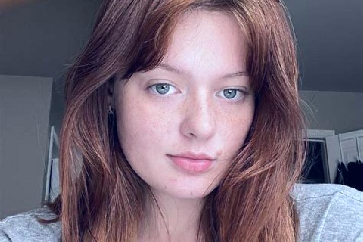Luna, 26, a red grey-eyed middle eastern companion based in Oeuilly. Offering Couples, Domination, Duos, Party Girl. Available for incall and outcall, overni...